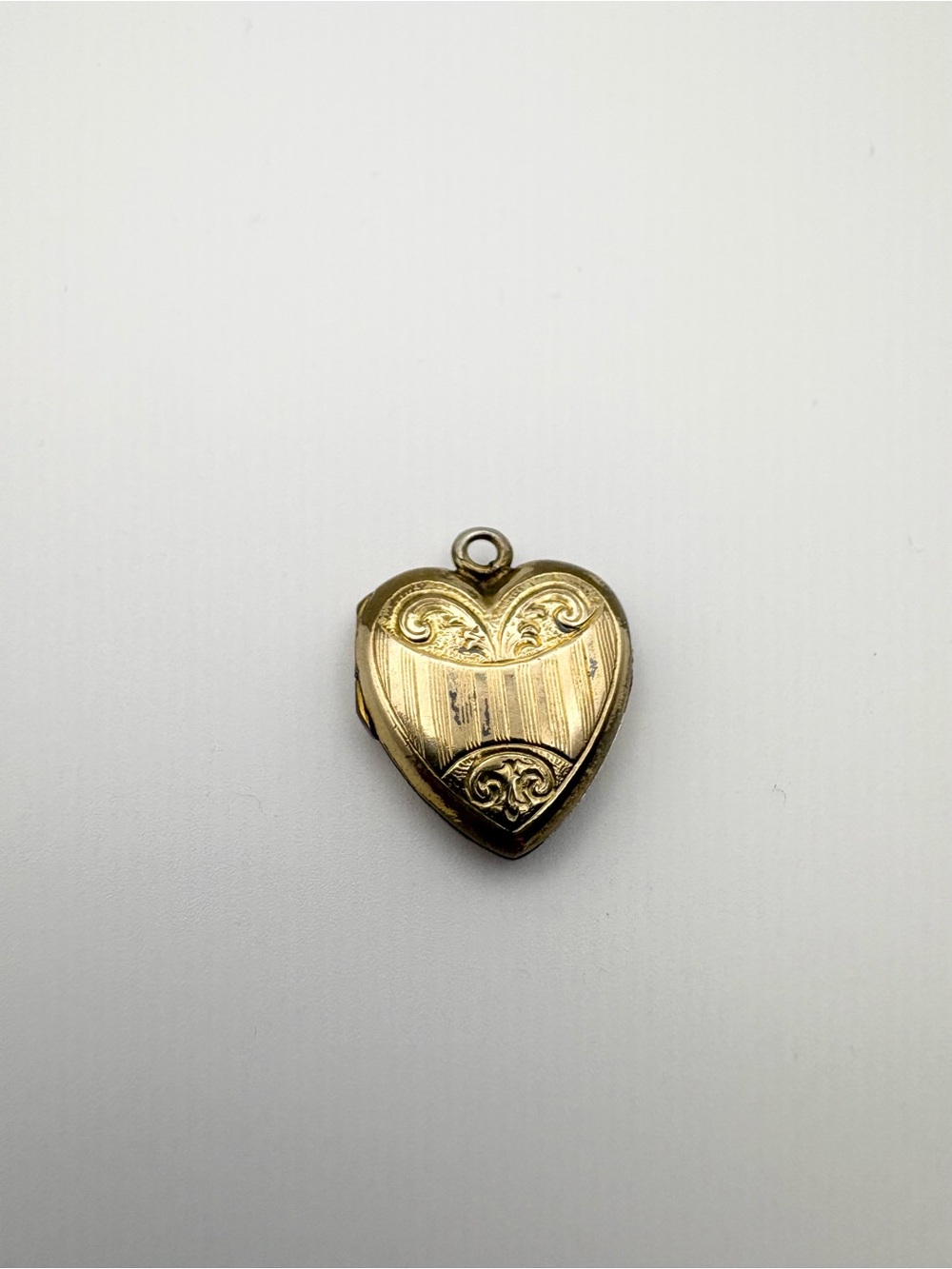 Vintage 10K Gold Filled Heart Locket Pendant - Classic Women Jewelry